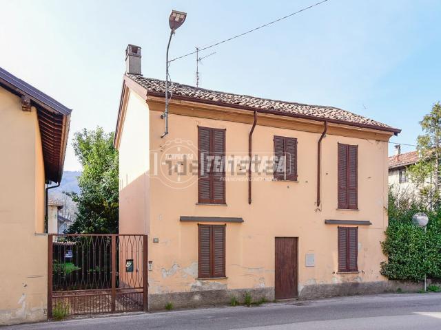Villetta indipendente in vendita di 300 m² in Via Cesare Cantù