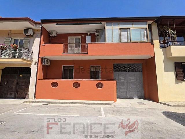 Villetta indipendente in vendita di 300 m² in Via Chianca, 13