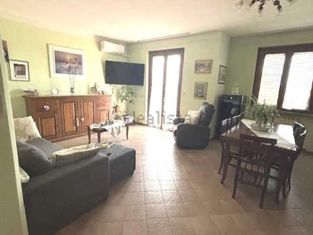 Villetta indipendente in vendita di 300 m² in Via Ciuffenna