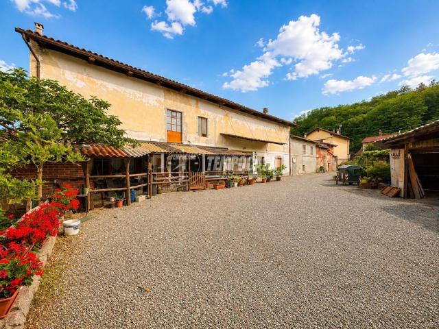 Villetta indipendente in vendita di 300 m² in Via Cigliano