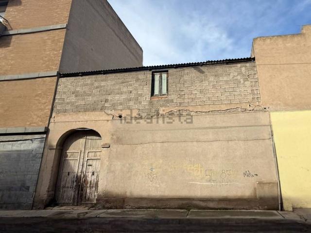 Villetta indipendente in vendita di 300 m² in Via Crimea