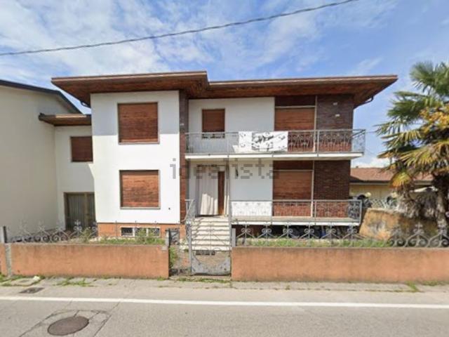 Villetta indipendente in vendita di 300 m² in Via A. Mantegna, 2