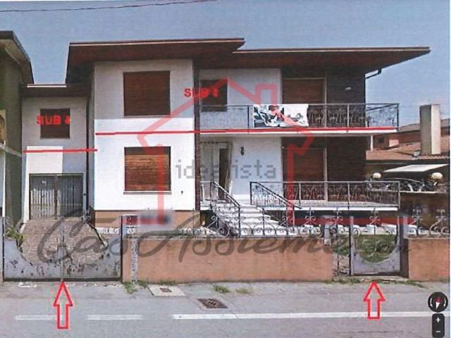 Villetta indipendente in vendita di 300 m² in Via Andrea Mantegna