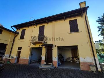 Villetta indipendente in vendita di 300 m² in Via Angelo Massarotti