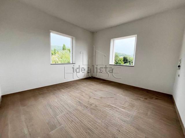 Villetta indipendente in vendita di 300 m² in Via Aretina, 160