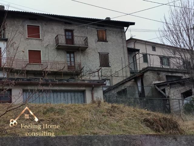 Villetta indipendente in vendita di 300 m² in Via Berbenno