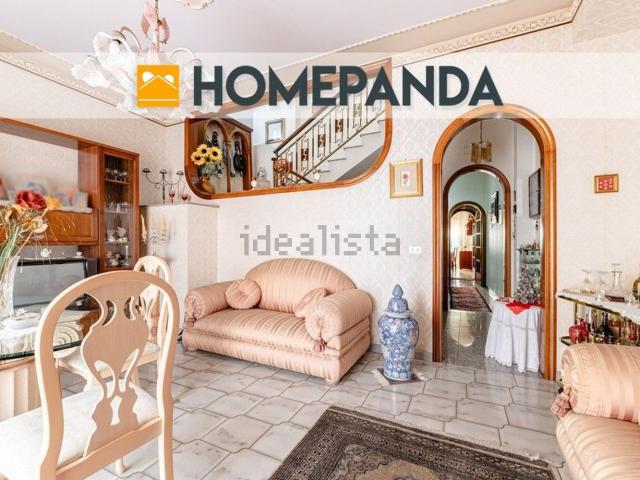 Villetta indipendente in vendita di 300 m² in Via Bianchi, 63