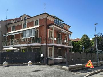 Villetta indipendente in vendita di 300 m² in Via Giuseppe Borla, 8