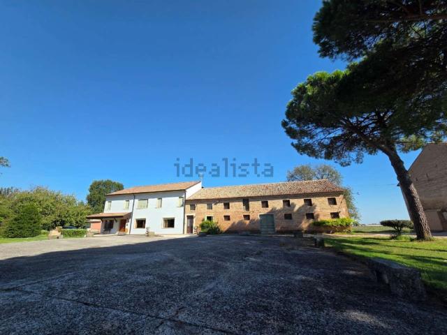 Villetta indipendente in vendita di 300 m² in Via Giuseppe Garibaldi