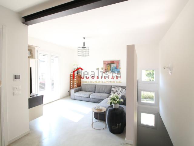 Villetta indipendente in vendita di 300 m² in Via Giuseppe Mazzini
