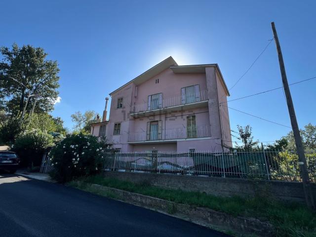 Villetta indipendente in vendita di 300 m² in Via Giuseppe Mazzini, 15