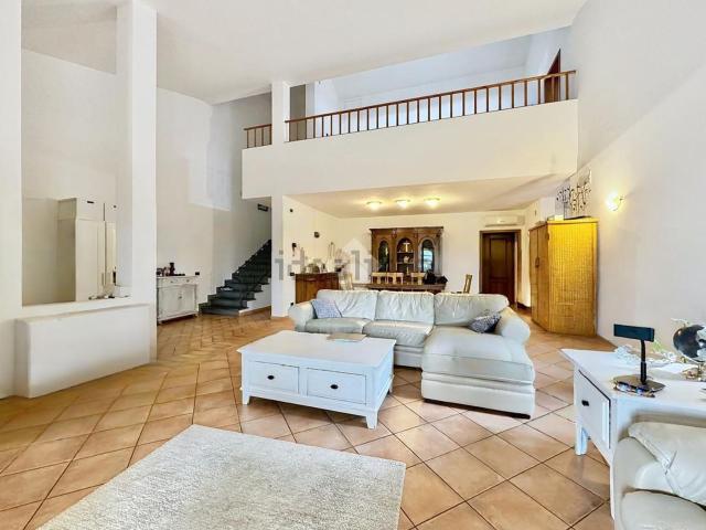 Villetta indipendente in vendita di 300 m² in Via Giacomo Brodolini Pappiana, 50