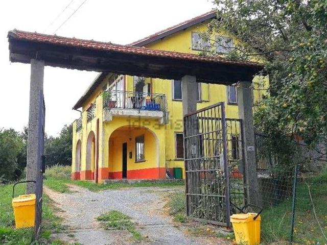 Villetta indipendente in vendita di 300 m² in Via Giovan Battista Parodi