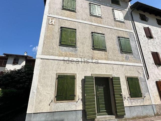 Villetta indipendente in vendita di 300 m² in Via Guglielmo Marconi, 21