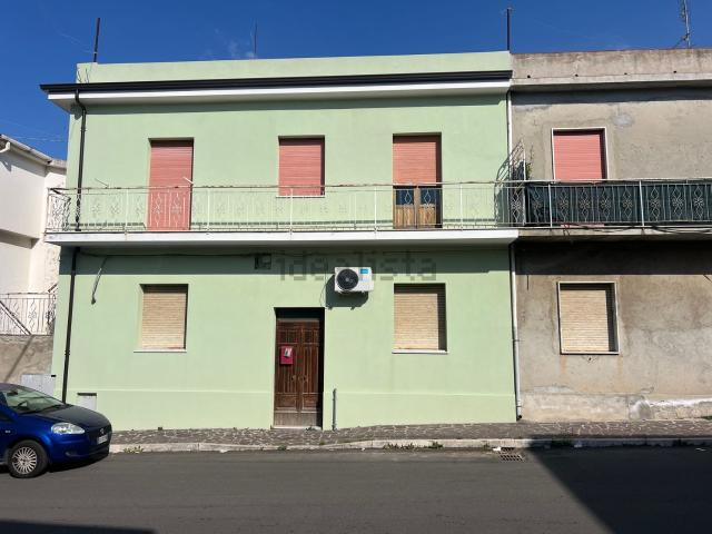 Villetta indipendente in vendita di 300 m² in Via Guido Rossa