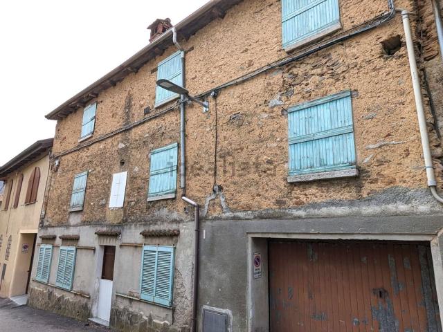 Villetta indipendente in vendita di 300 m² in Via Don Strola, 24