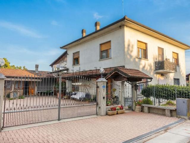 Villetta indipendente in vendita di 300 m² in Via dei Caduti, 43