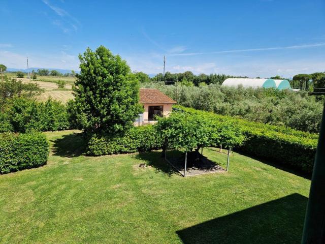 Villetta indipendente in vendita di 300 m² in Via del Gelso, 32