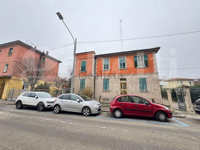 Villetta indipendente in vendita di 300 m² in Via del Sole, 3