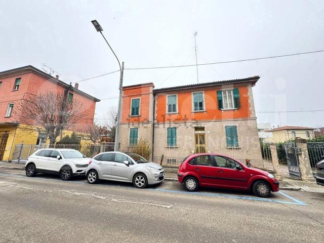 Villetta indipendente in vendita di 300 m² in Via del Sole, 3