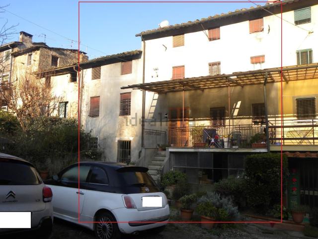 Villetta indipendente in vendita di 300 m² in Via della Chiesa, 47
