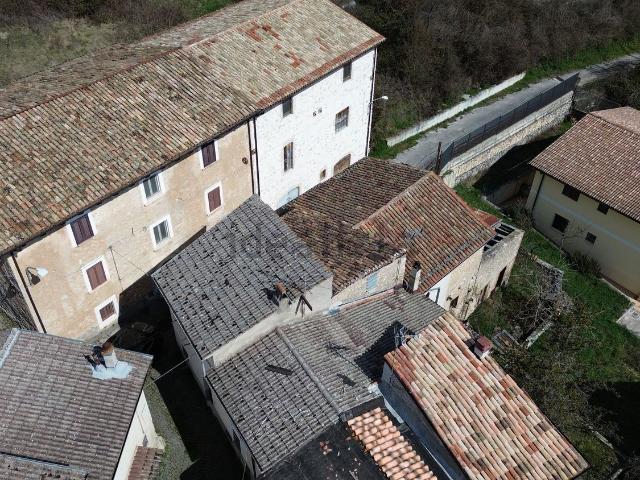 Villetta indipendente in vendita di 300 m² in Via delle Vigne