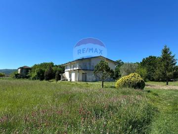 Villetta indipendente in vendita di 300 m² in Via Eduardo De Filippo