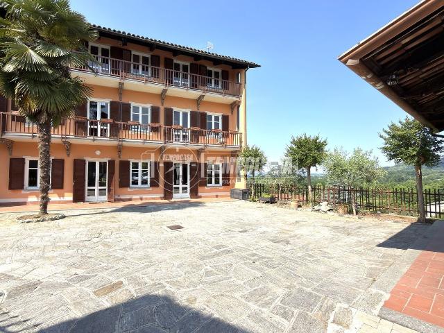 Villetta indipendente in vendita di 300 m² in Via Ettore Perrone