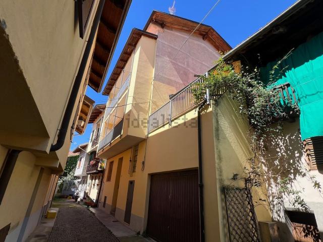 Villetta indipendente in vendita di 300 m² in Via Eugenio Bona, 93