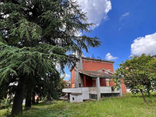Villetta indipendente in vendita di 300 m² in Via Evangelista Torricelli
