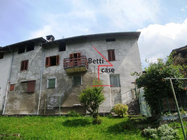 Villetta indipendente in vendita di 300 m² in Via Foppa Cava, 7