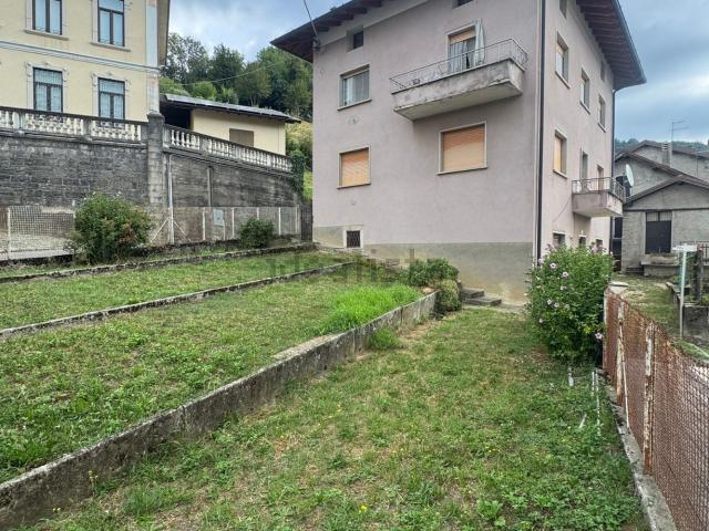 Villetta indipendente in vendita di 300 m² in Via FINILSMACHER, 8