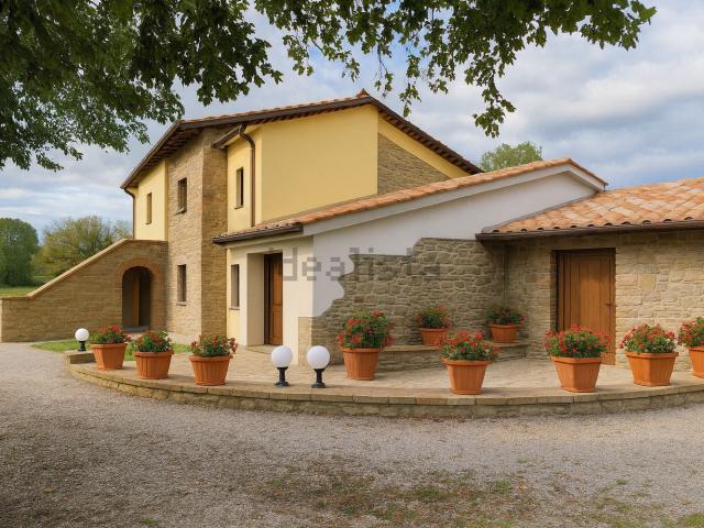 Villetta indipendente in vendita di 300 m² in Via IL GAIA