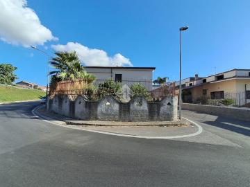 Villetta indipendente in vendita di 300 m² in Via Orazio, 10