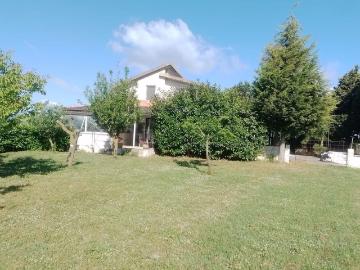 Villetta indipendente in vendita di 300 m² in Via Levrisi