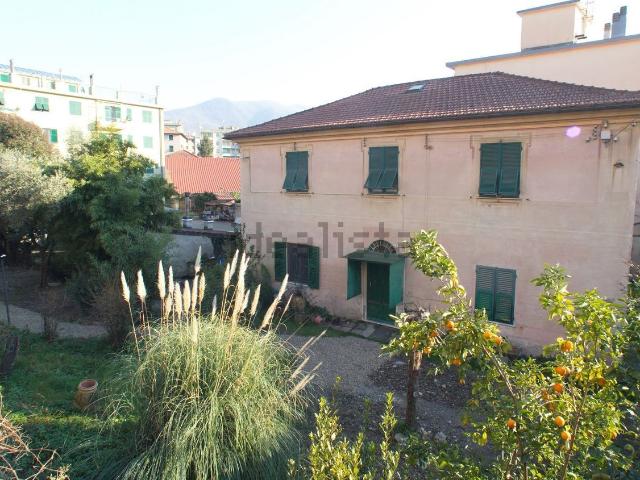 Villetta indipendente in vendita di 300 m² in Via Ligorna, 20