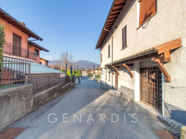 Villetta indipendente in vendita di 300 m² in Via Matteotti, 5