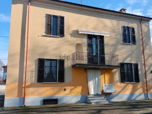 Villetta indipendente in vendita di 300 m² in Via Marconi, 18