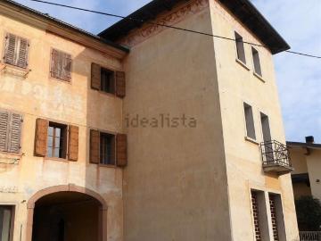 Villetta indipendente in vendita di 300 m² in Via Marconi, 36