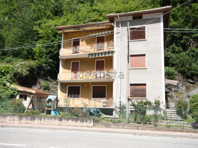 Villetta indipendente in vendita di 300 m² in Via Mario Tancredi Rossi, 24