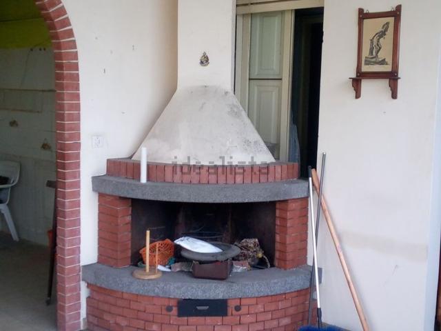 Villetta indipendente in vendita di 300 m² in Via Nazionale Guardia