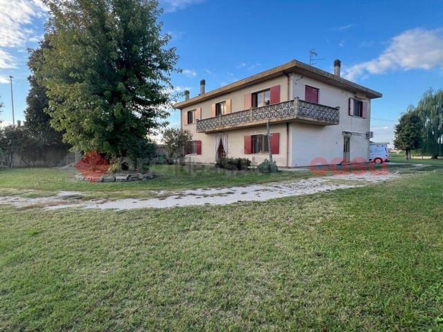 Villetta indipendente in vendita di 300 m² in Via S.Rocco, 30