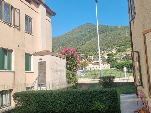 Villetta indipendente in vendita di 300 m² in Via Sacca
