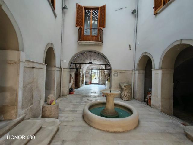 Villetta indipendente in vendita di 300 m² in Via San Filippo