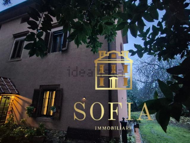 Villetta indipendente in vendita di 300 m² in Via San Giusto