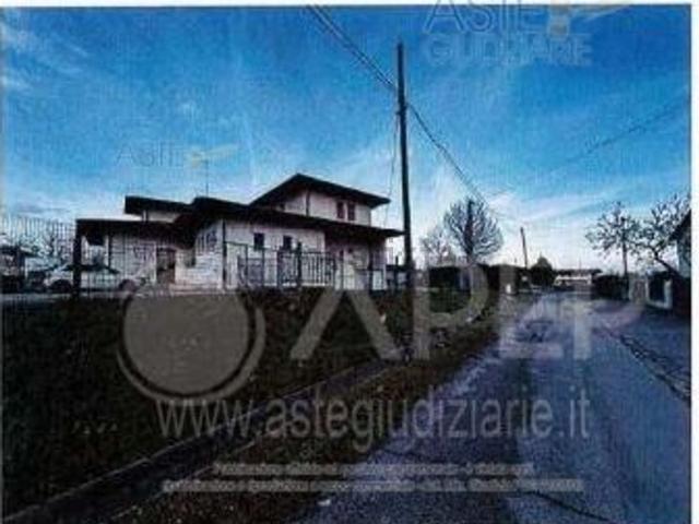 Villetta indipendente in vendita di 300 m² in Via Sant&apos Ambrogio, 112