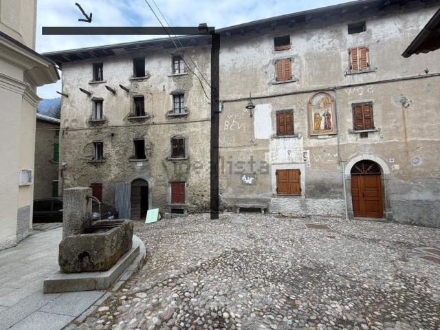 Villetta indipendente in vendita di 300 m² in Via Sant&apos Antonio, 54