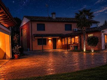 Villetta indipendente in vendita di 300 m² in Via Santi Olza Po, 20