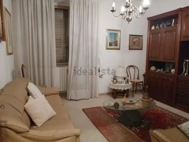 Villetta indipendente in vendita di 300 m² in Via Secchi