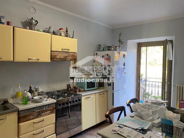 Villetta indipendente in vendita di 300 m² in Via Sedrina Alta
